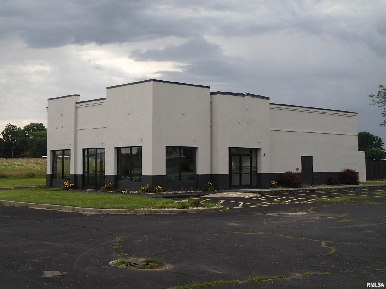 2775 Woodlawn Road - Photo 1