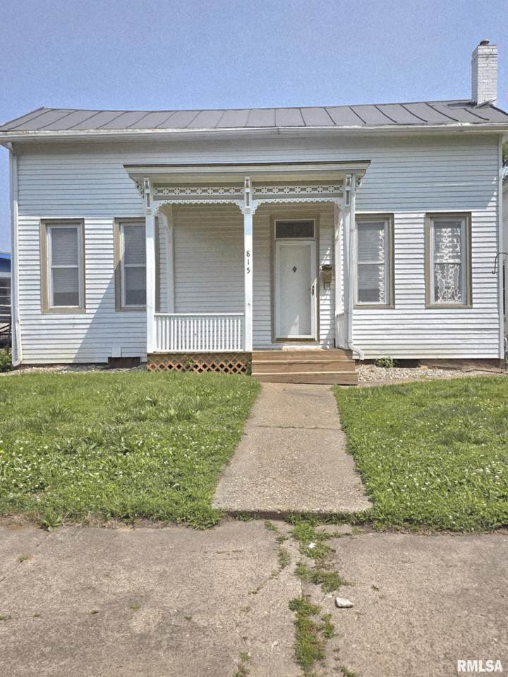 815 Washington Street - Photo 1