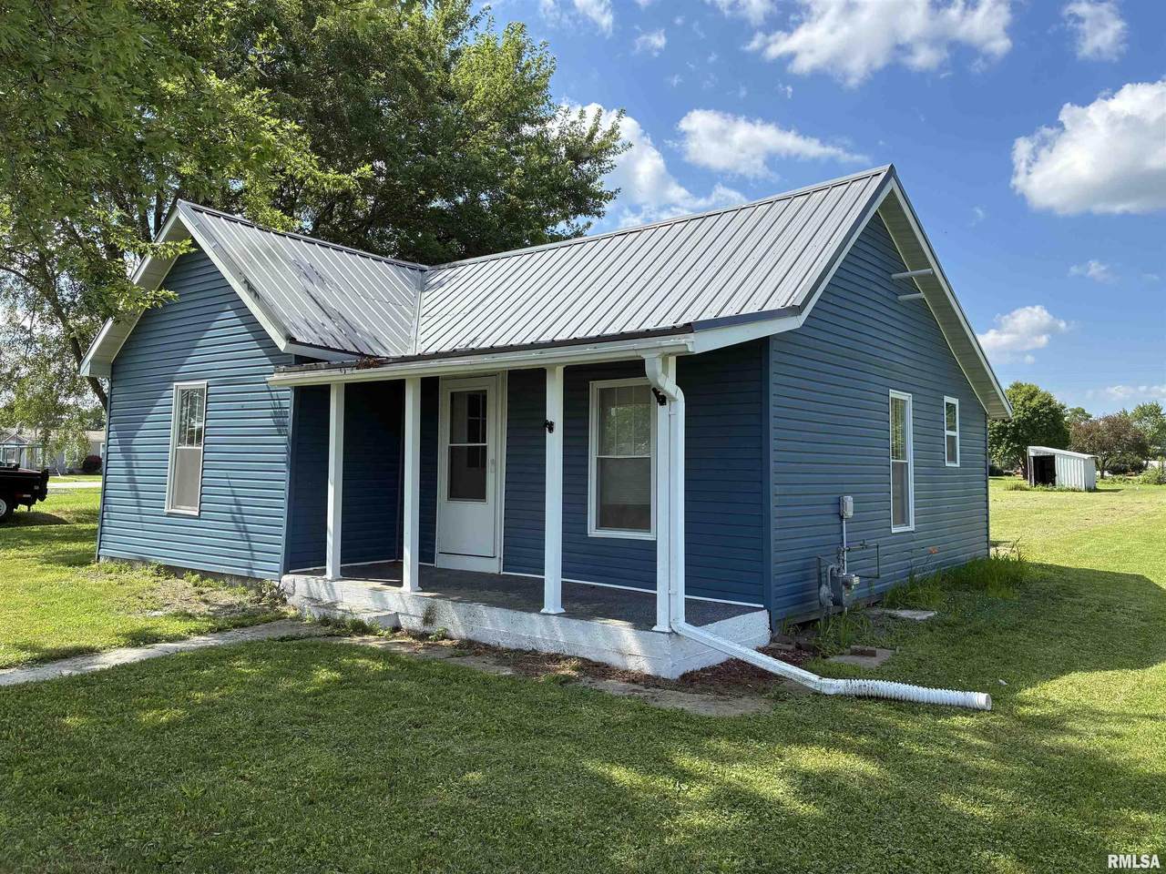 212 Adams Street - Photo 1