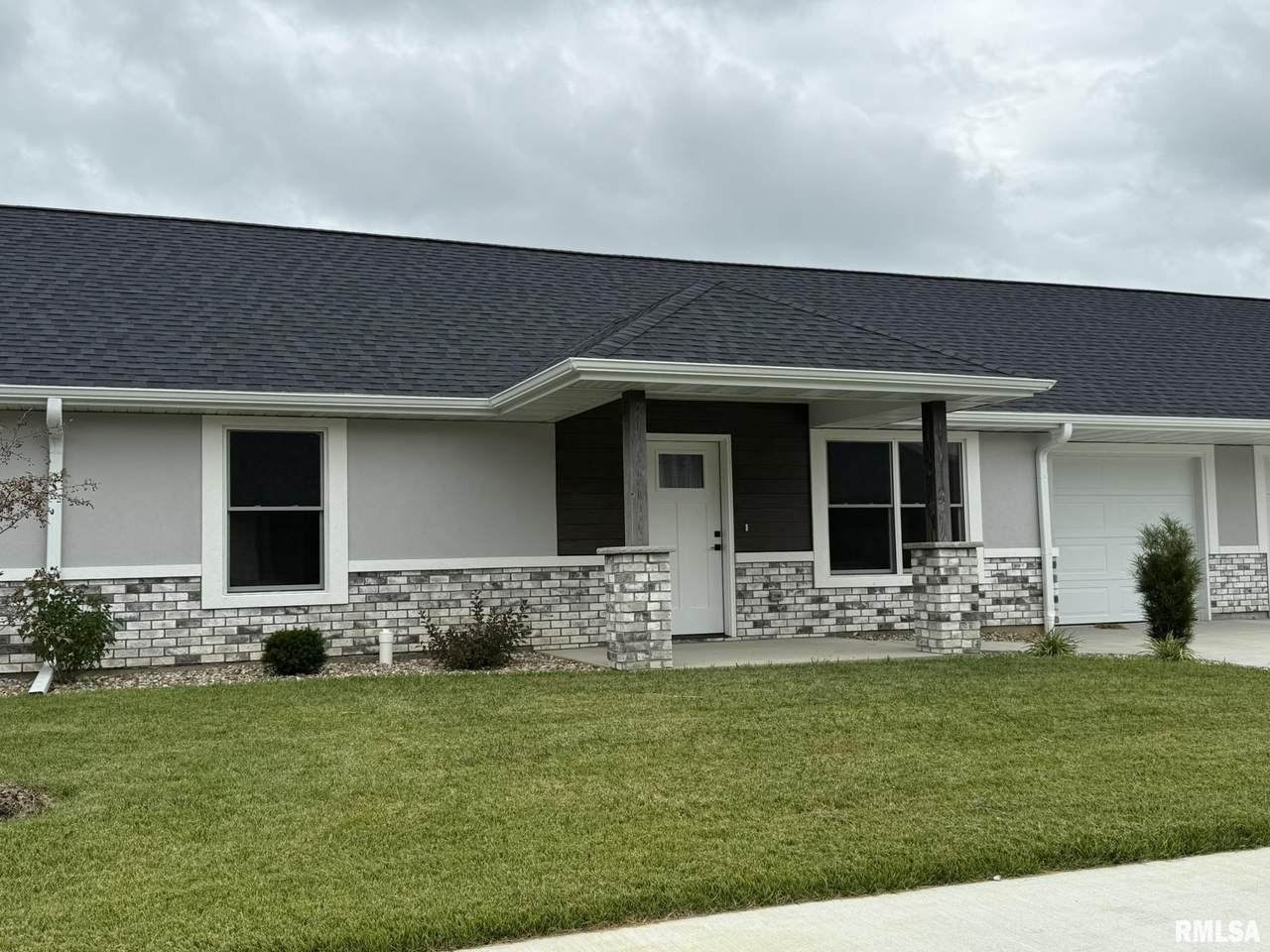 2811 23RD Street - Photo 1