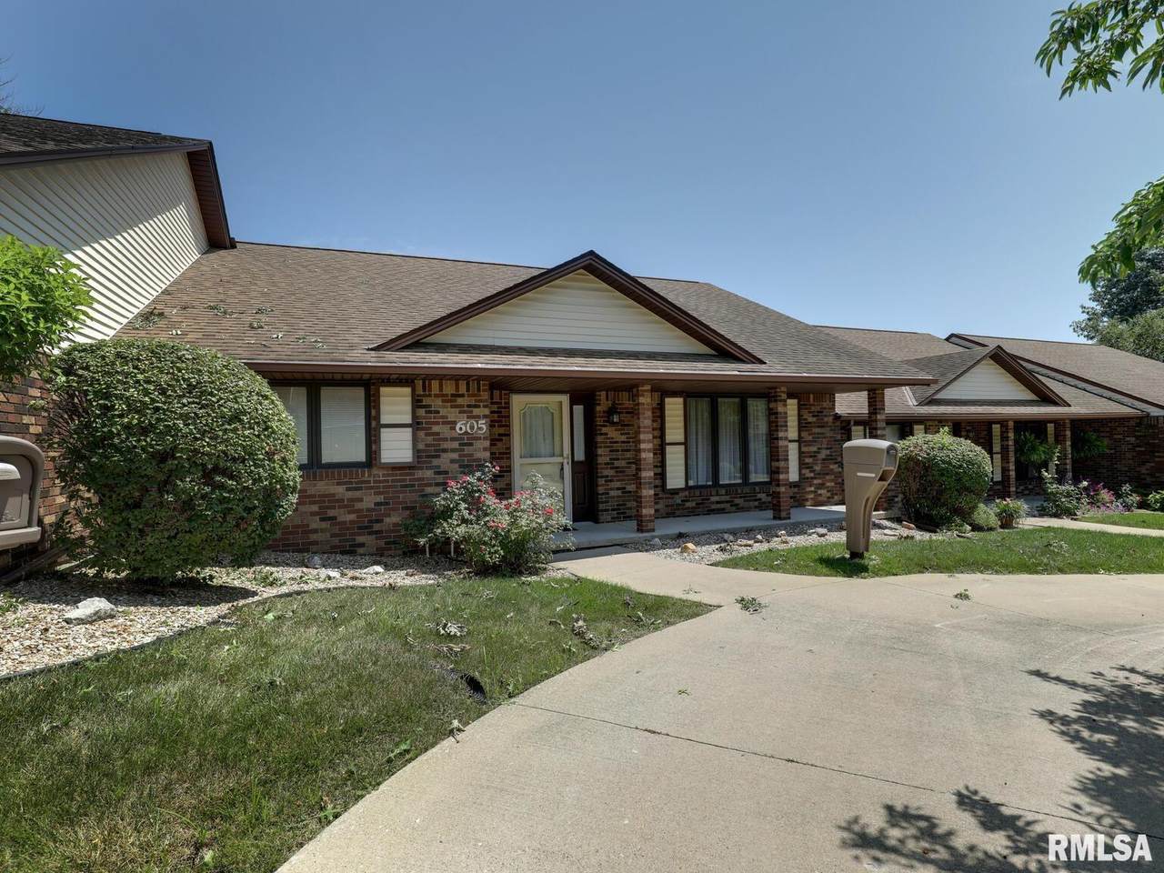 605 Pawn Avenue - Photo 1