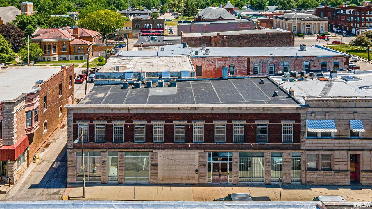 604 Broadway Street - Photo 1