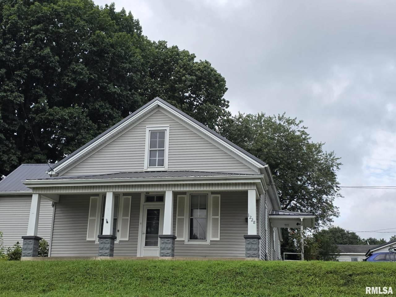 1228 12TH Street - Photo 1