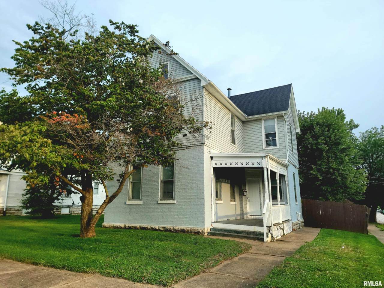 1100 Payson Avenue - Photo 1