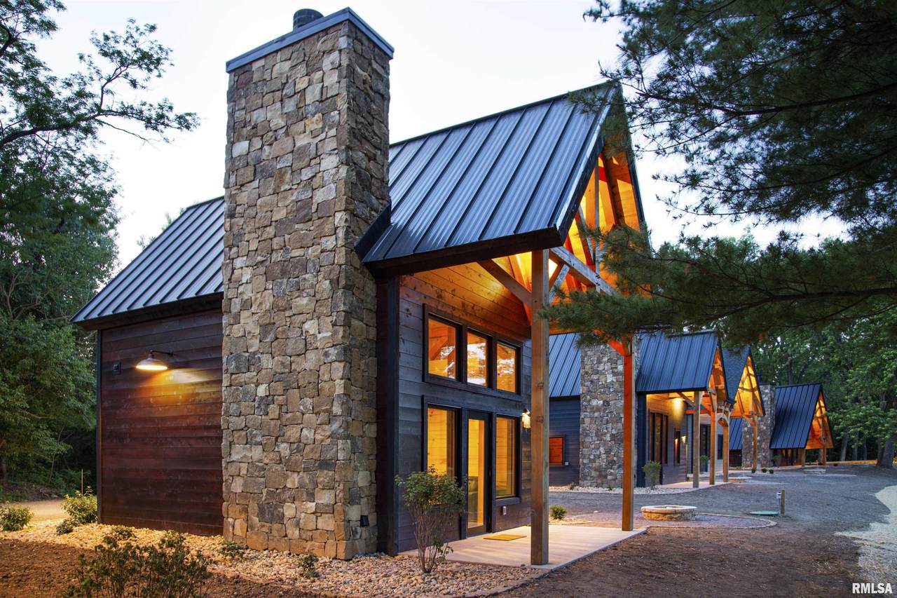 1667 Sherwood Road - Photo 1