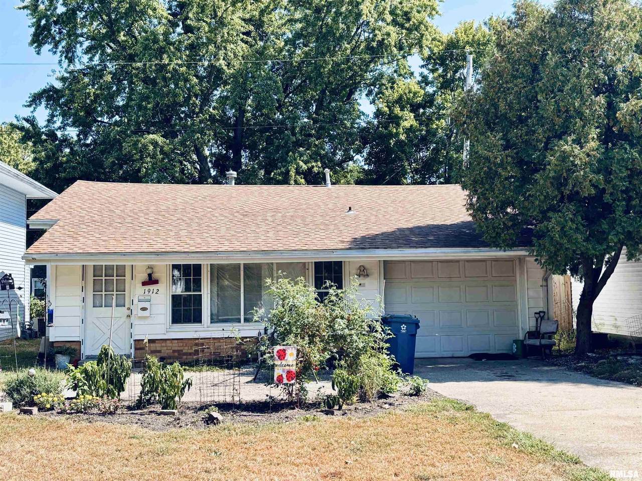 1912 Whittier Avenue - Photo 1