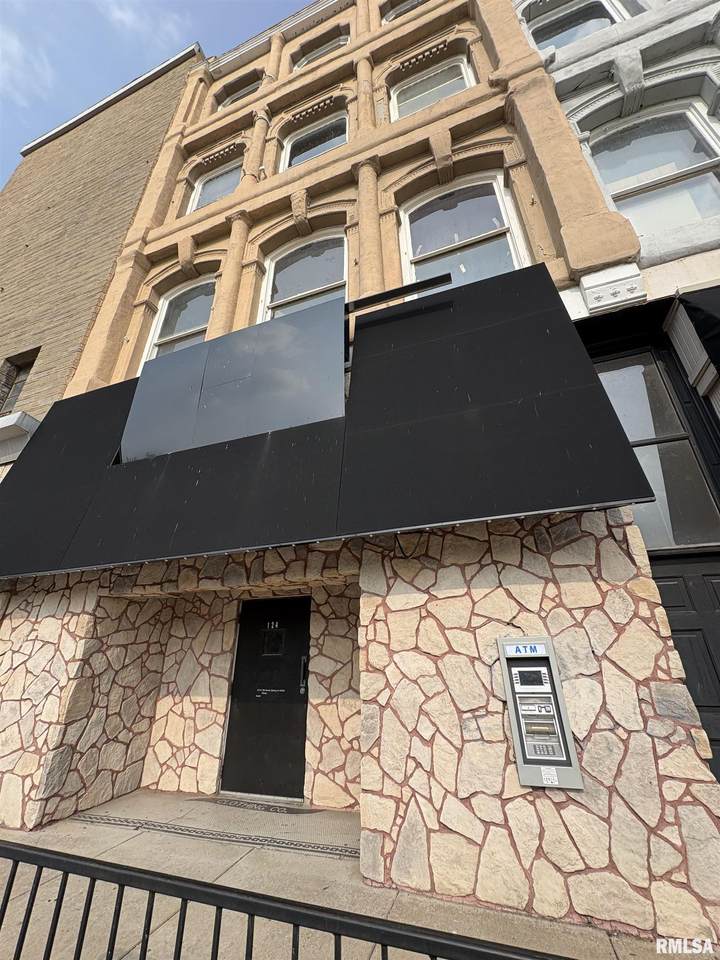 124 5TH Street - Photo 1