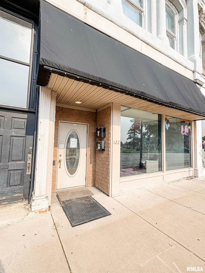 122 5TH Street - Photo 1