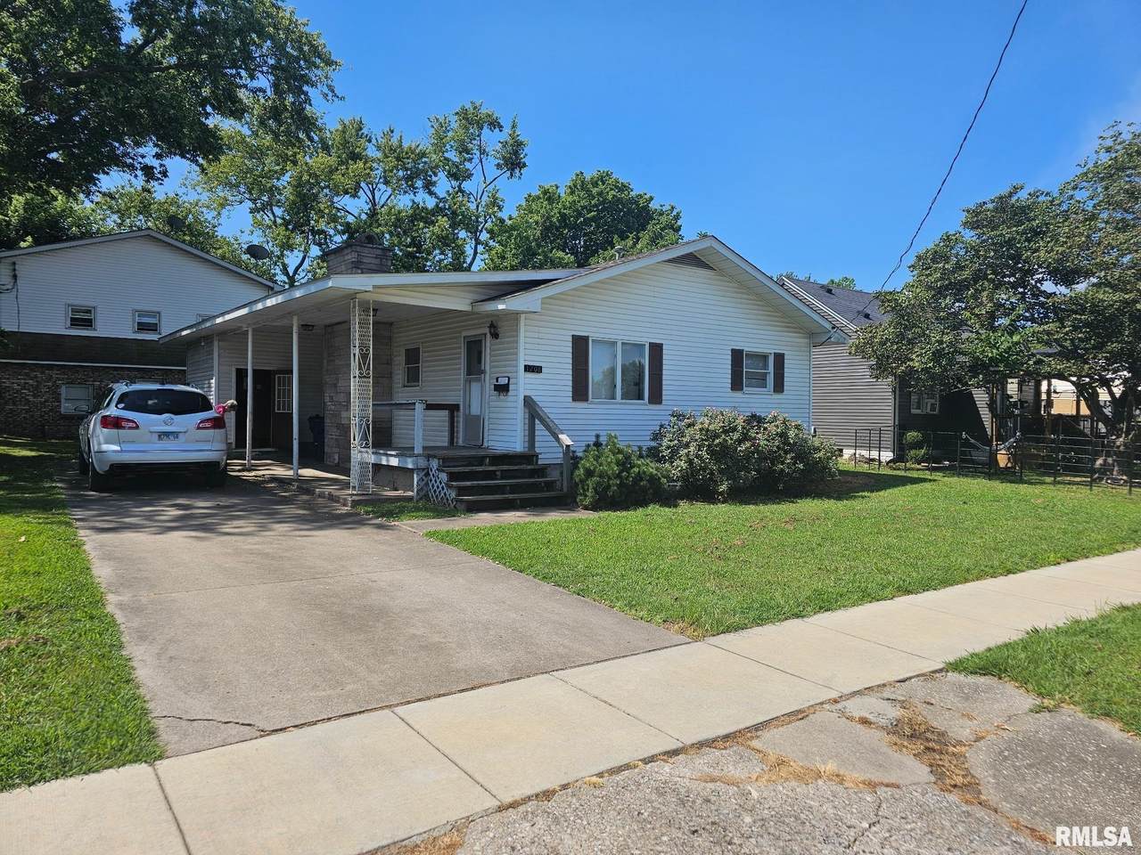 1208-1210 Main Street - Photo 1