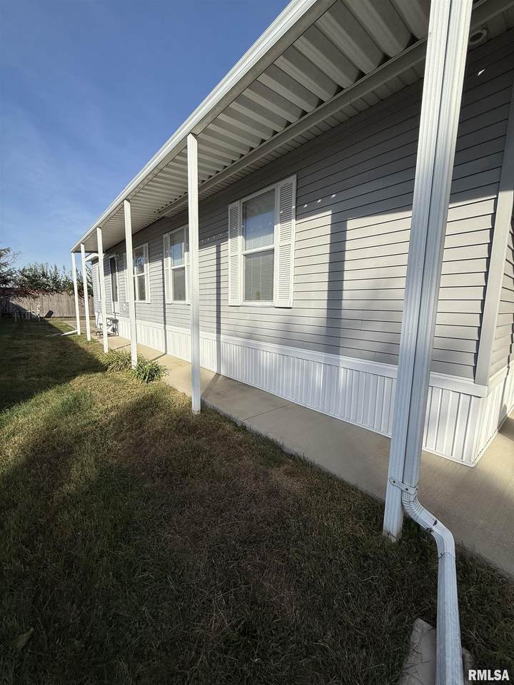 3535 Cook Street - Photo 1