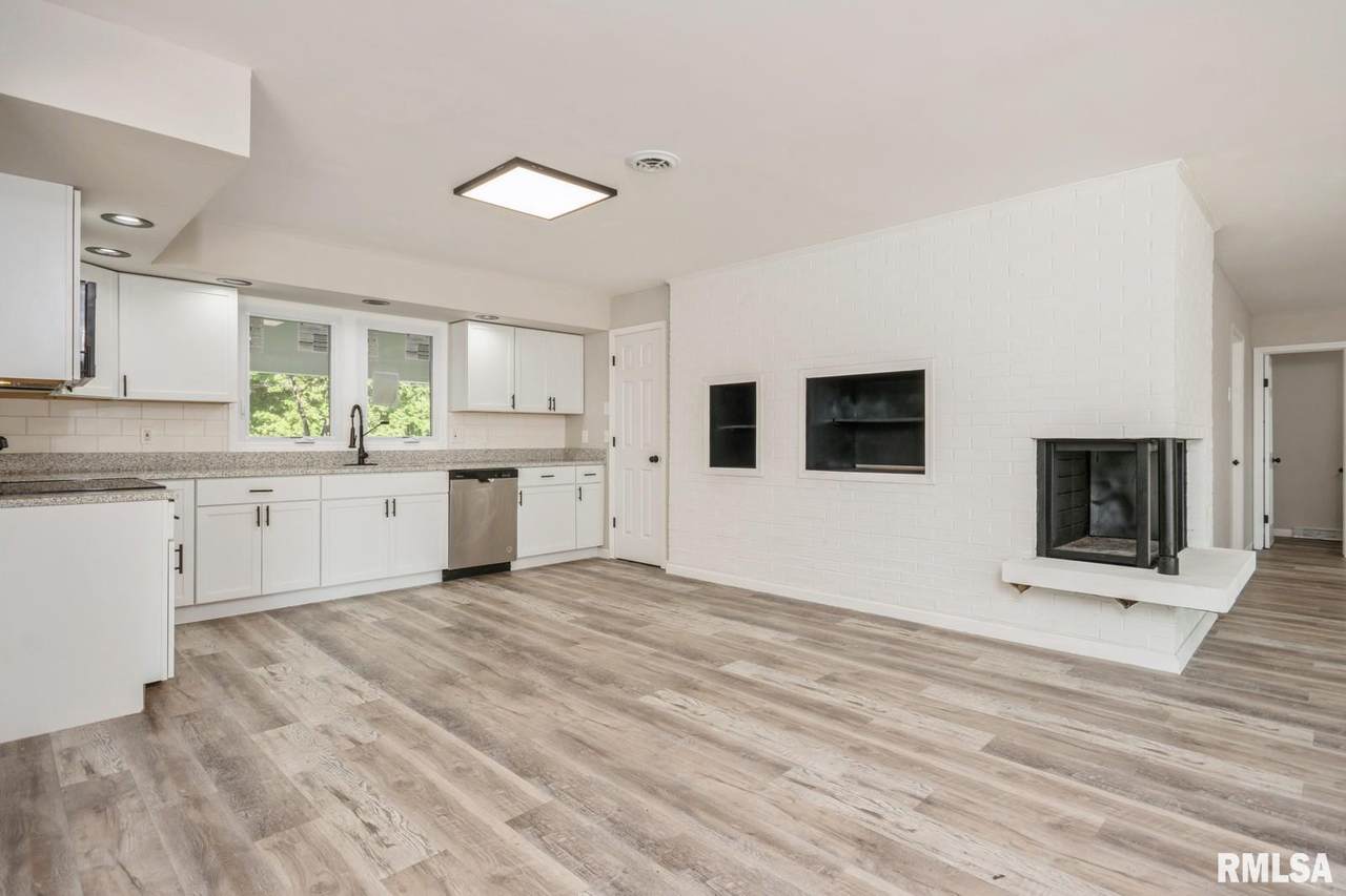 6686 John Drive - Photo 1