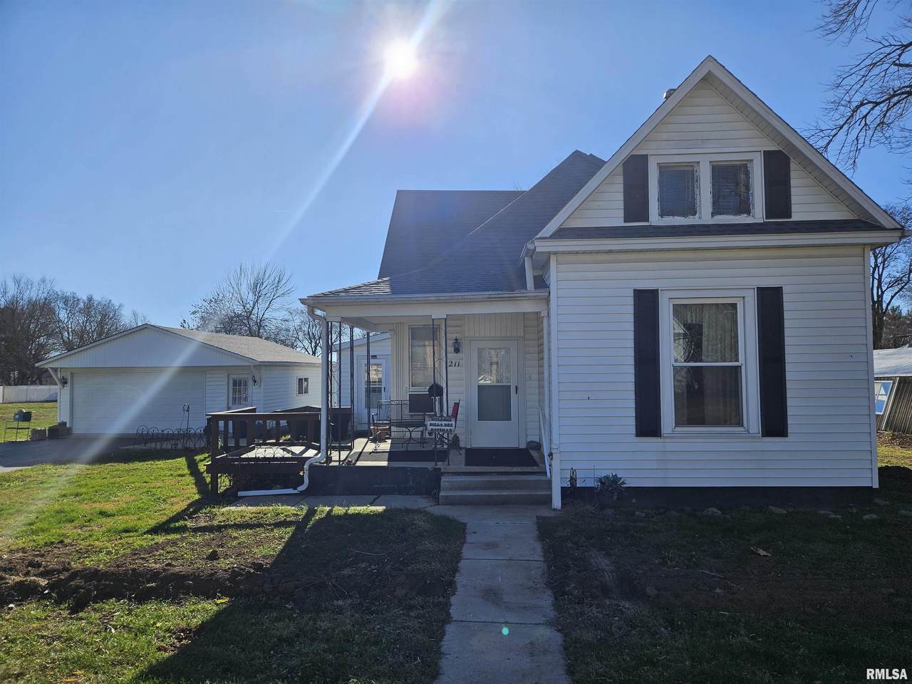 211 Mulberry - Photo 1