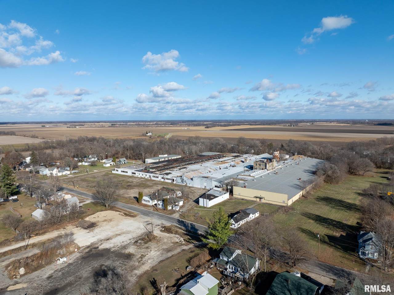 801 Main Street - Photo 1