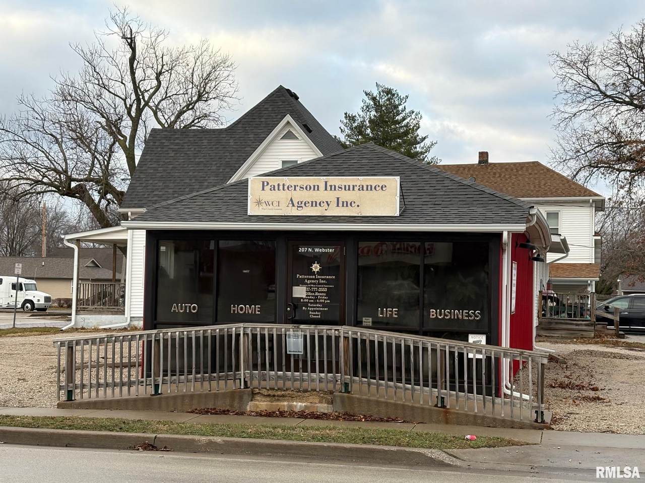 207 Webster Street - Photo 1