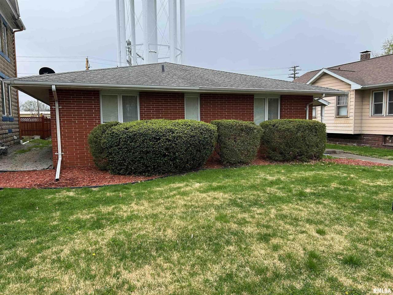 306 Poplar Street - Photo 1