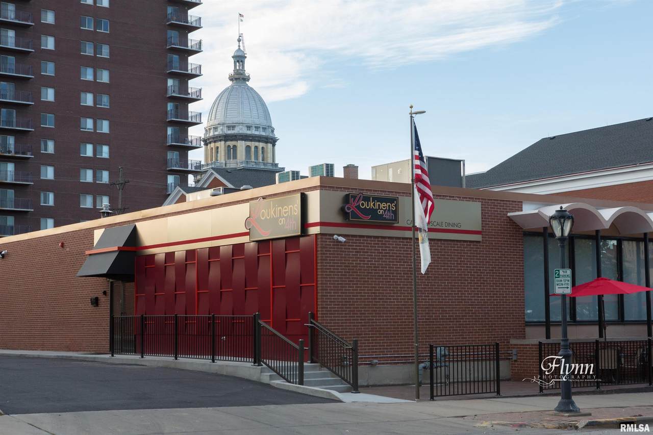 517 4TH Street - Photo 1