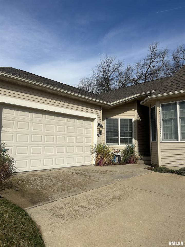 313 Boulder Creek - Photo 1