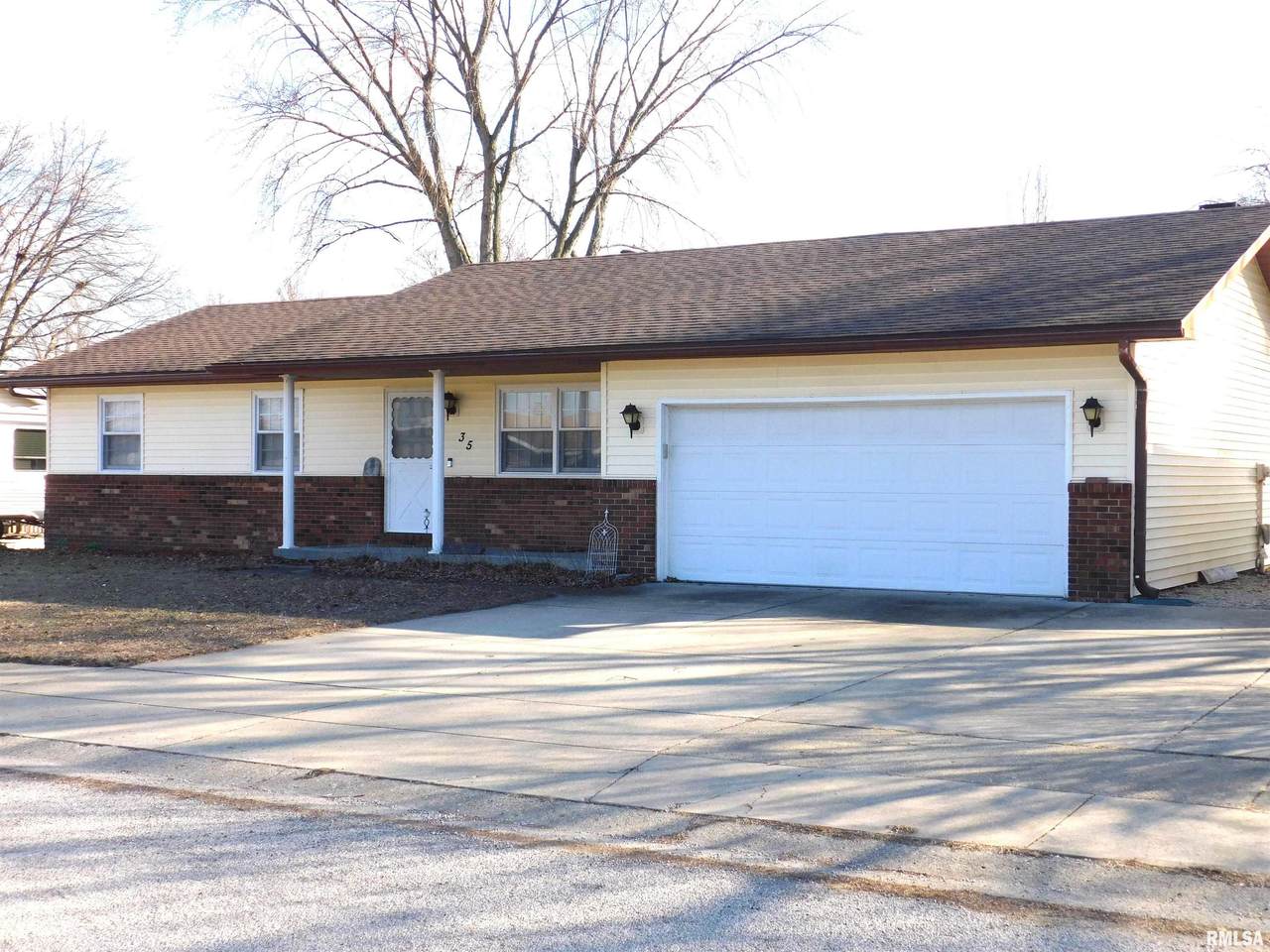 35 Galahad Drive - Photo 1