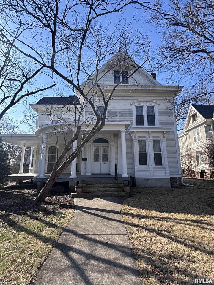 839 State Street - Photo 1