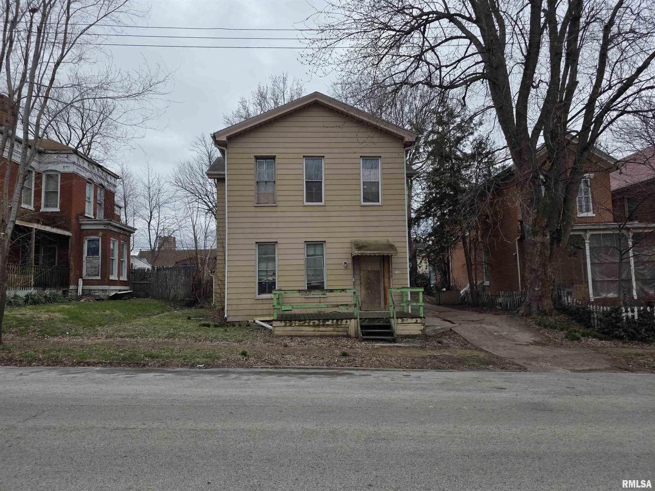 622 Spring Street - Photo 1