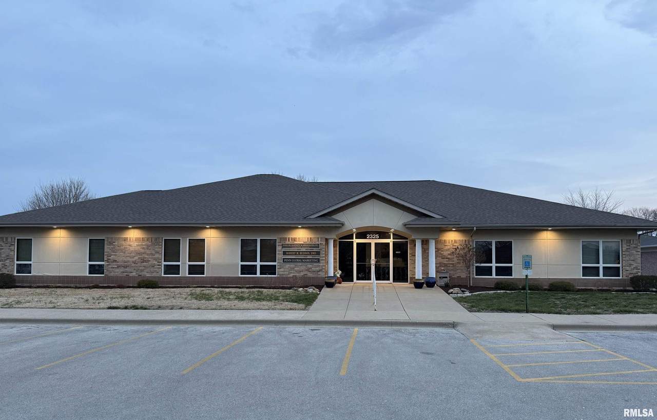 2325 White Oaks Drive - Photo 1