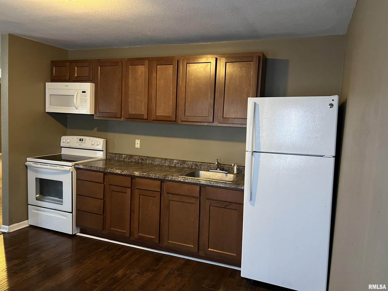 https://bt-photos.global.ssl.fastly.net/peoria/1280_boomver_1_CA1042774-1.jpg