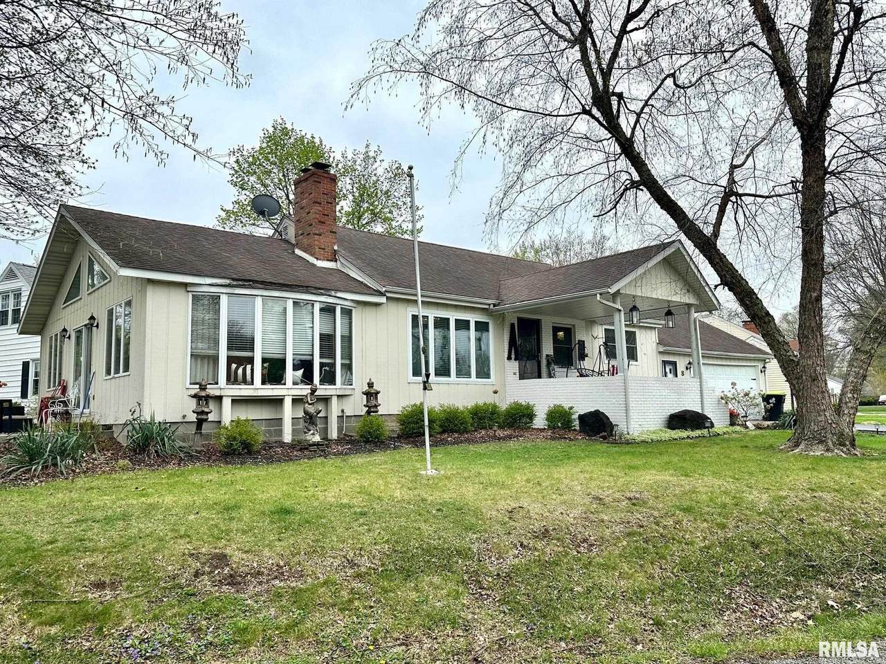 8 Crescent Drive - Photo 1