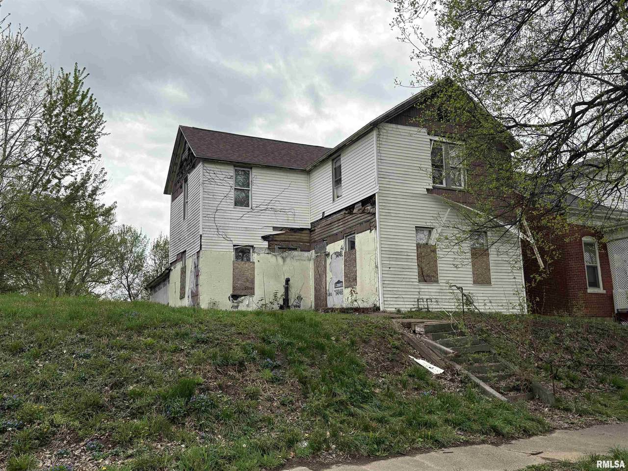 530 Monroe Street - Photo 1