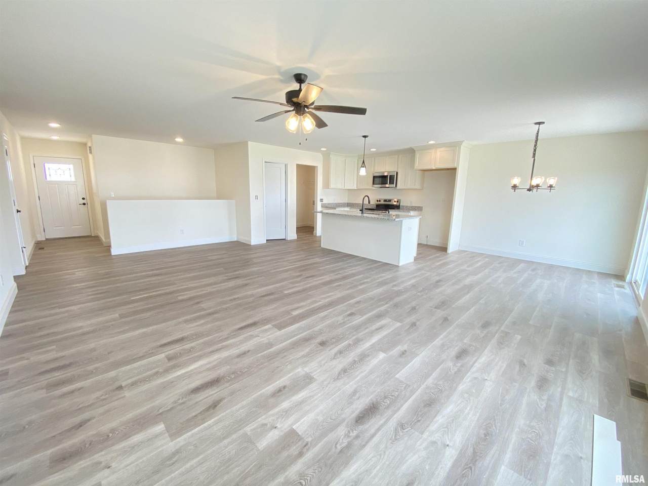 https://bt-photos.global.ssl.fastly.net/peoria/1280_boomver_1_CA1042989-1.jpg