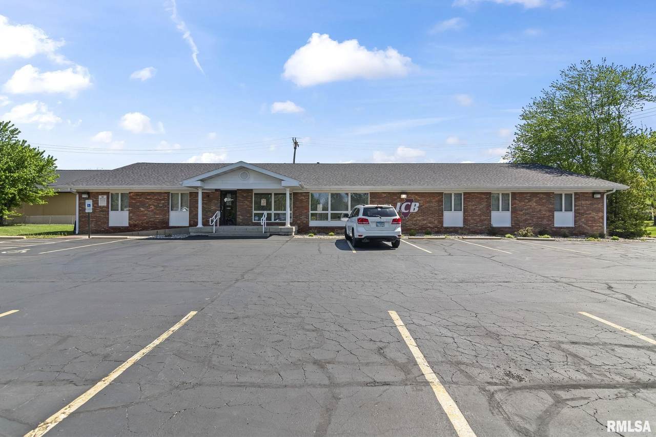 401 Sangamon Avenue - Photo 1