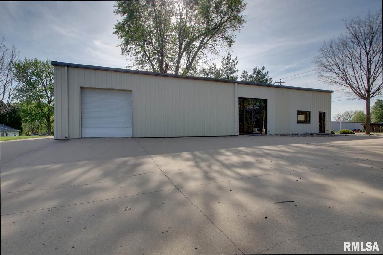 2503 Locust Street - Photo 1