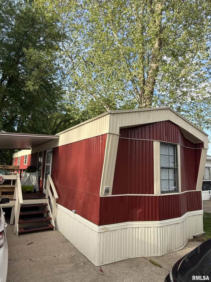 2800 Ridge Avenue - Photo 1