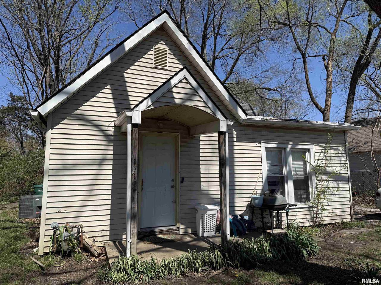 1713 Glenn Avenue - Photo 1