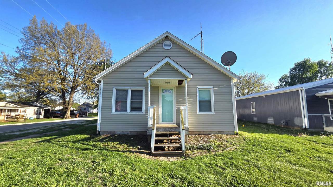 114 Ebony Street - Photo 1
