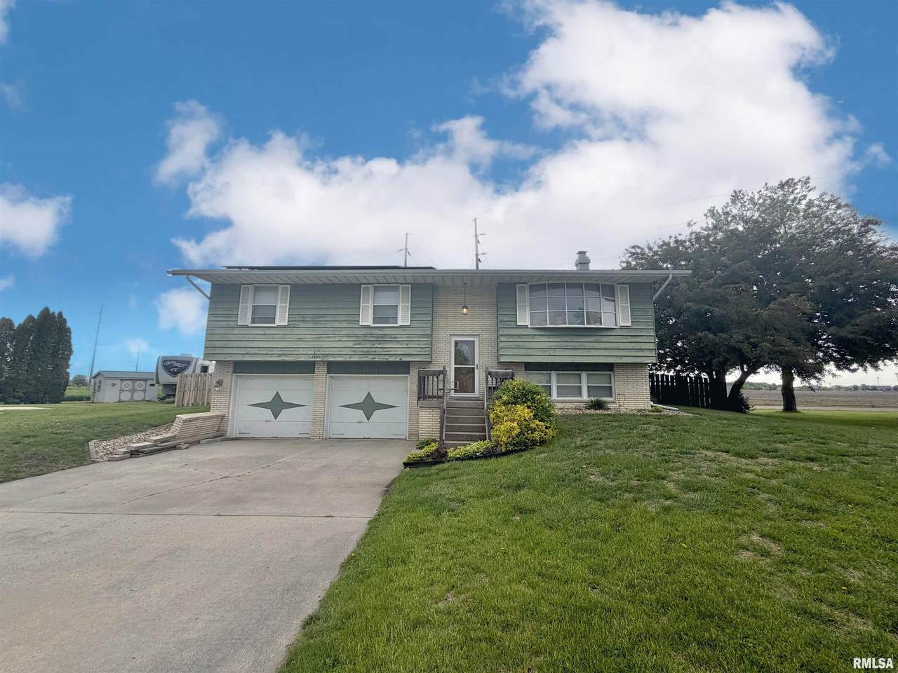 1701 Woodbine Circle - Photo 1