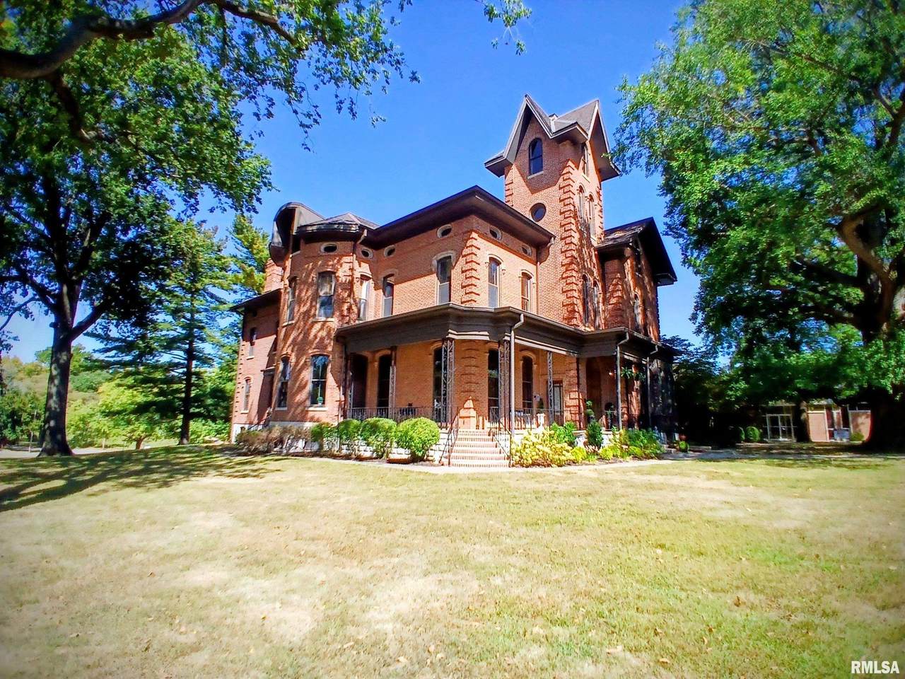 1500 5TH Street - Photo 1