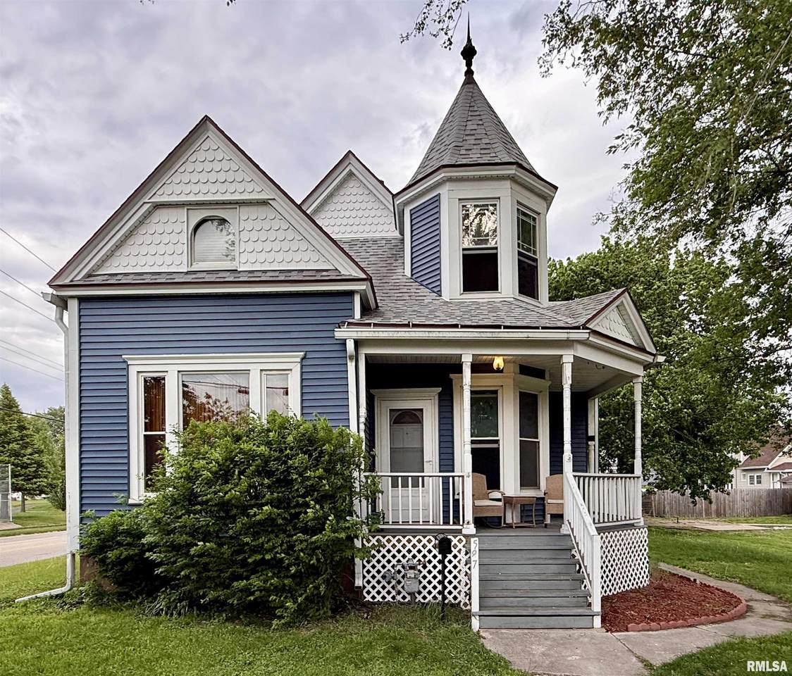 597 Maple Avenue - Photo 1