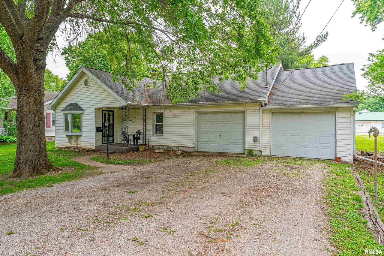 628 Arch Street - Photo 1
