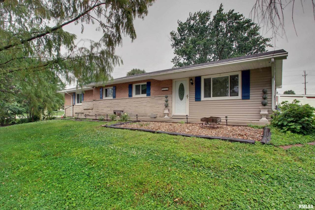 2313 Lyn Road - Photo 1