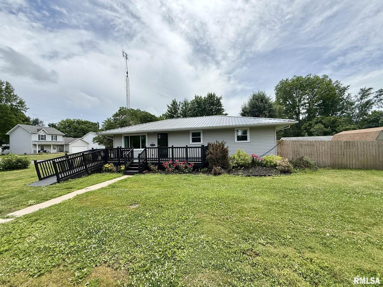 802 Monroe Street - Photo 1