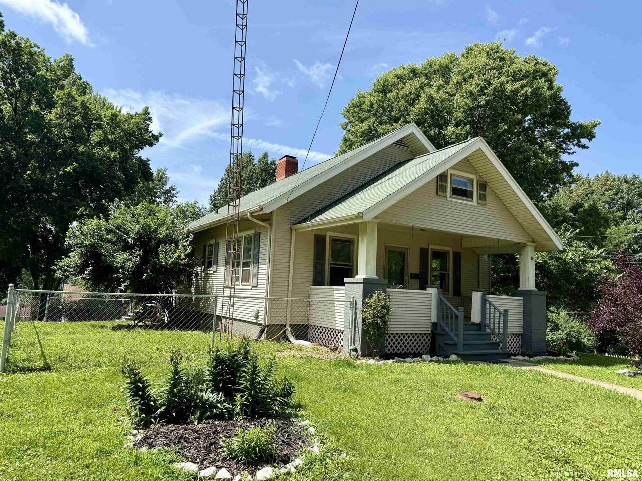 320 Madison Street - Photo 1