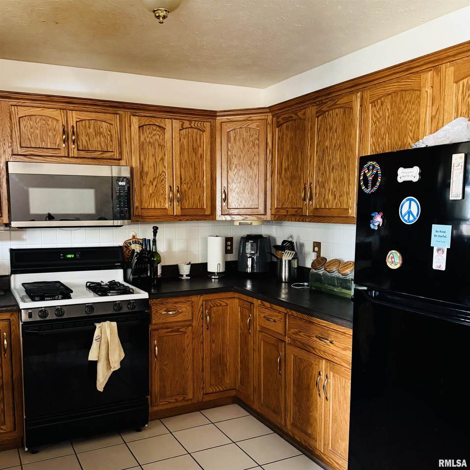 2536 Charlack Avenue - Photo 1