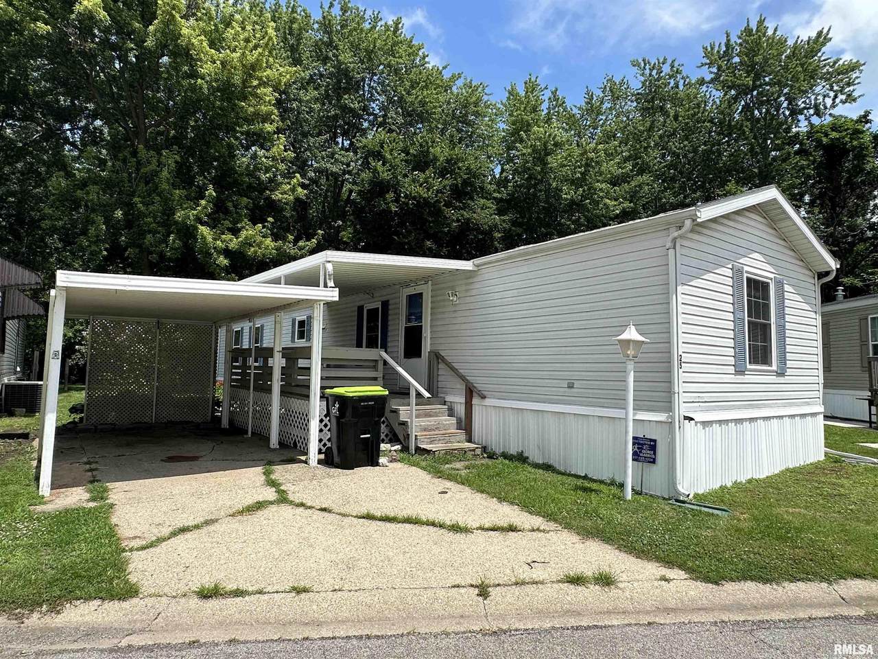 300 Forrest Avenue - Photo 1