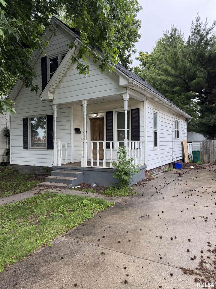927 Calhoun Avenue - Photo 1