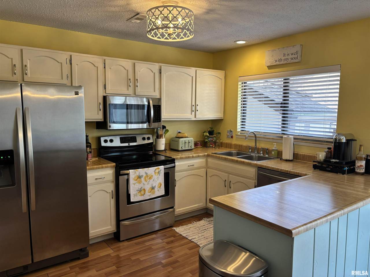 https://bt-photos.global.ssl.fastly.net/peoria/1280_boomver_1_CA1045202-1.jpg