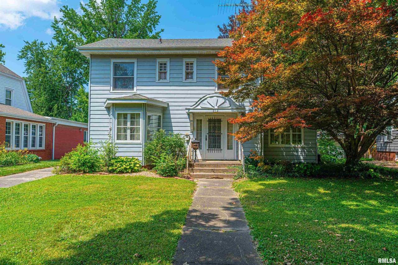 212 Park Place - Photo 1