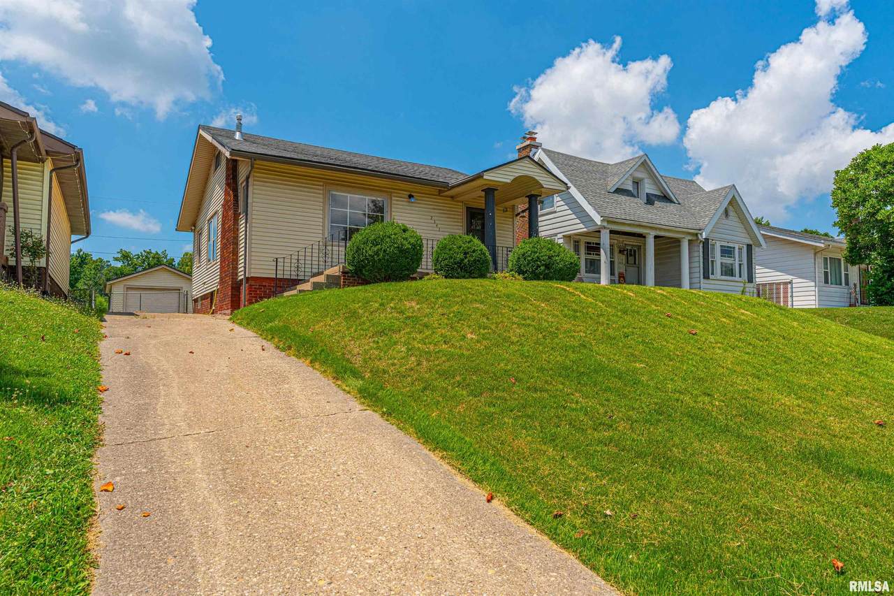 2341 5TH Street - Photo 1