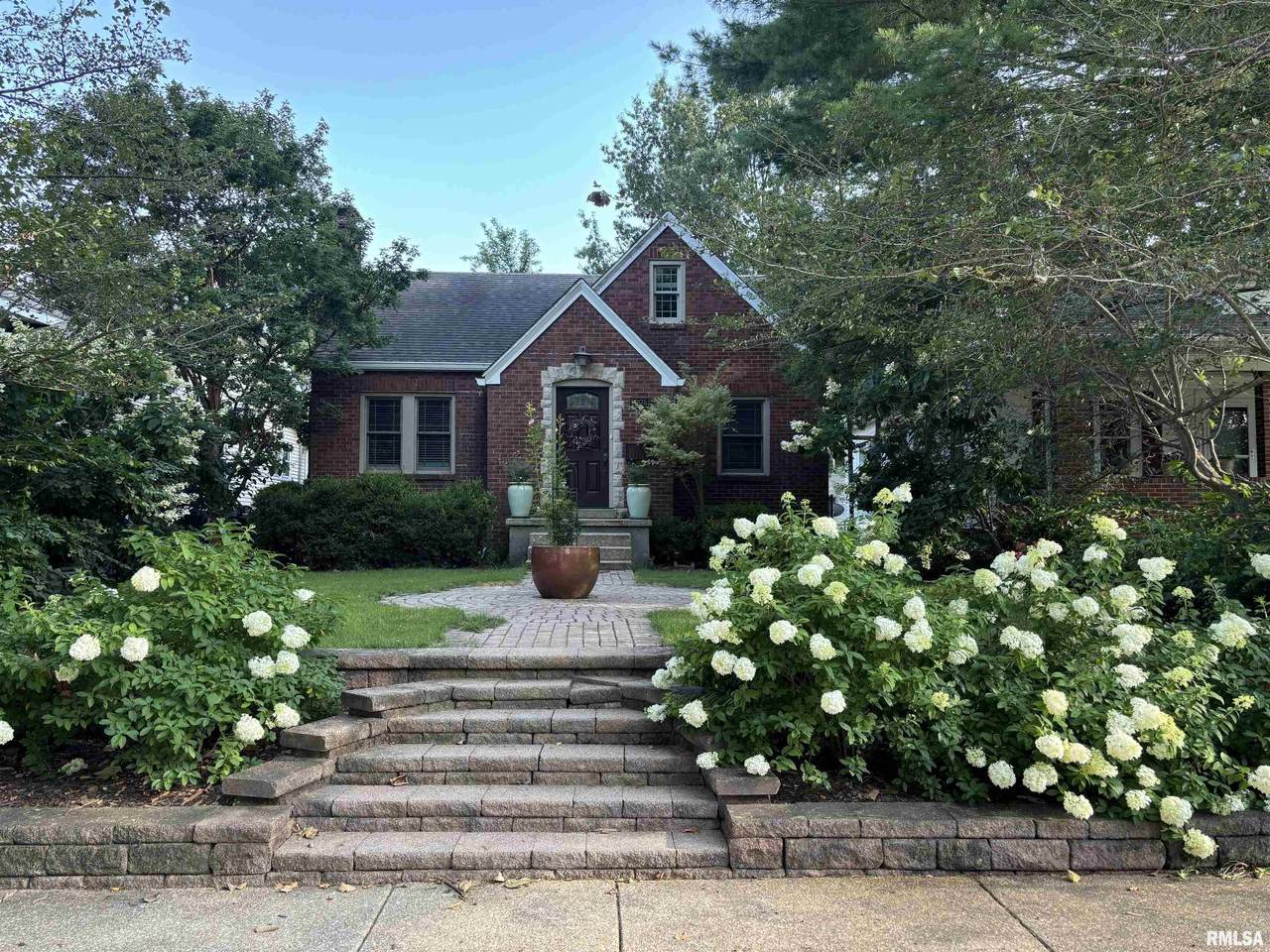 1004 Bryn Mawr Boulevard - Photo 1