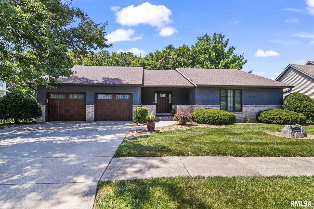 33 Taft Drive - Photo 1