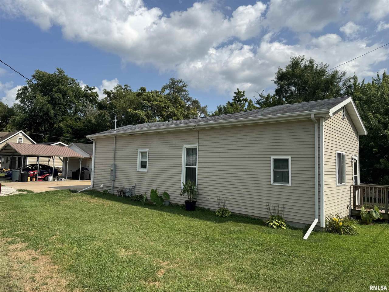 903 Lincoln Street - Photo 1